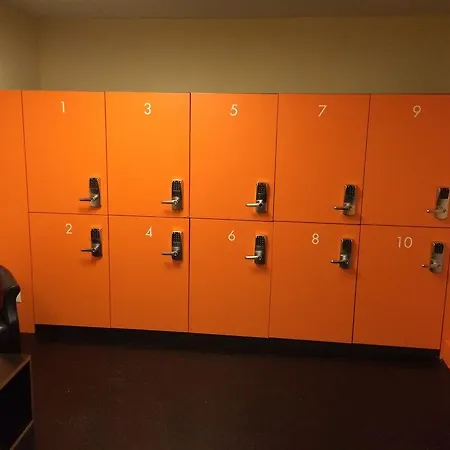 Easyhotel Centre Hotel 2*