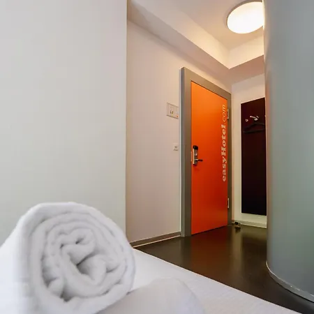 Szálloda Easyhotel Centre