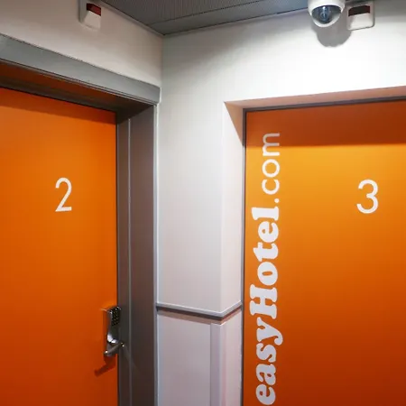 Easyhotel Centre Szálloda 2*