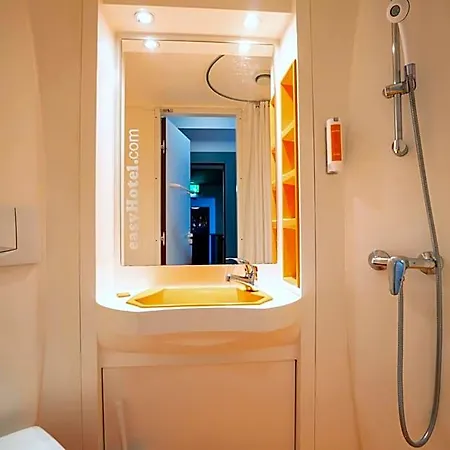 Easyhotel Centre Готель 2*