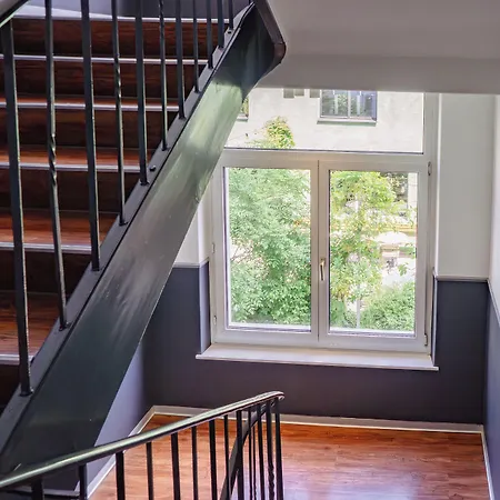 Easyhotel Centre Готель