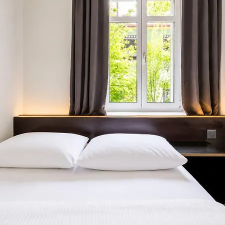 Easyhotel Centre 2* Цюрих