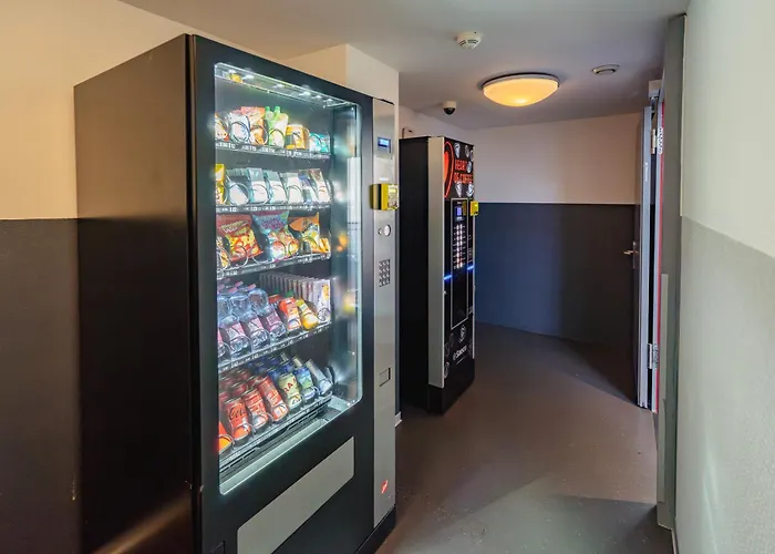 מלון Easyhotel Centre