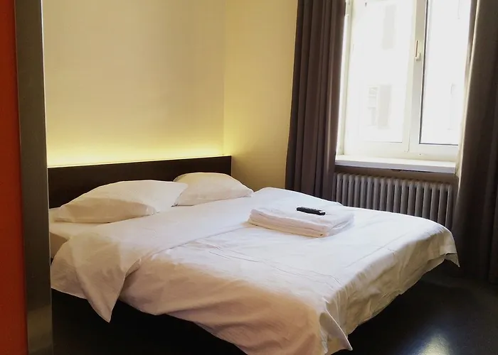 Easyhotel Centre 酒店 2*