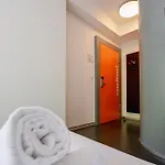 מלון Easyhotel Centre
