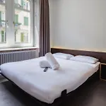 Easyhotel Centre 2*