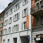 Easyhotel Centre מלון
