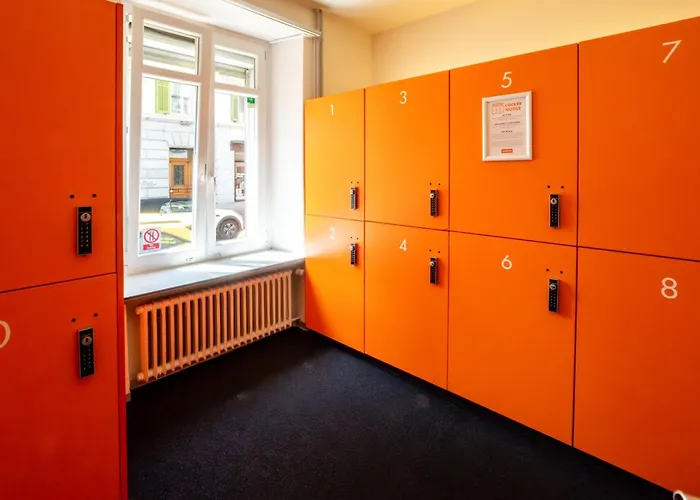 Hotel Easyhotel Centre 2*