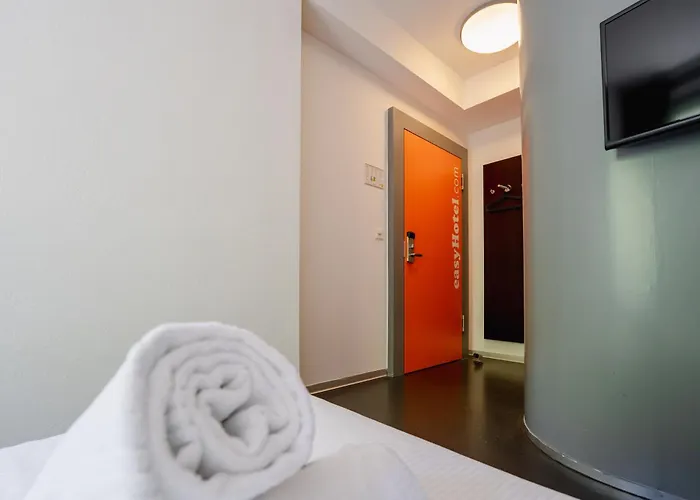 Hotel Easyhotel Centre