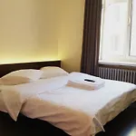 Easyhotel Centre Готель 2*