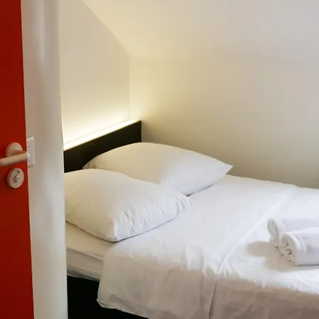 Easyhotel Centre 2* ציריך