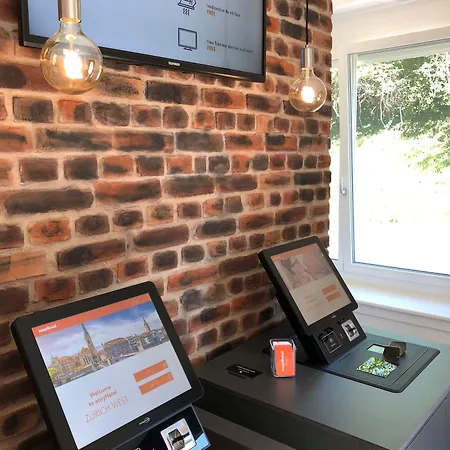 Easyhotel Centre 2* Цюрих