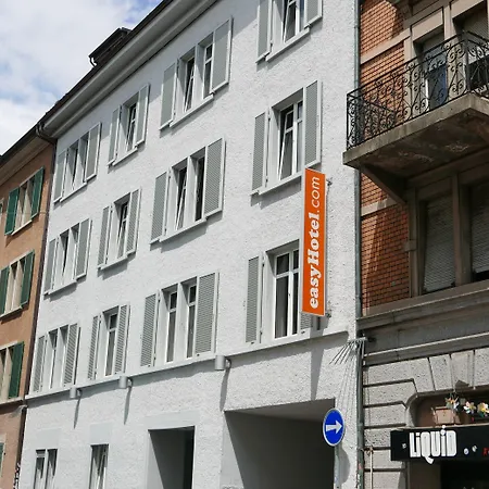 Easyhotel Centre Готель