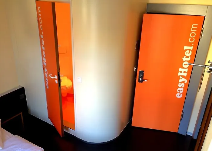 מלון Easyhotel Centre ציריך